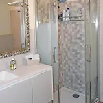 Spazioso E Lussuoso Апартаменты *